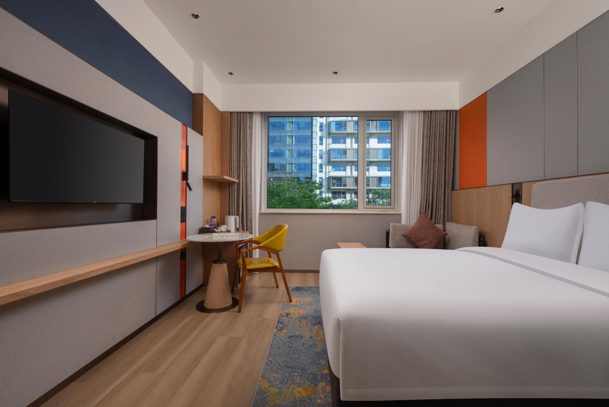 Holiday Inn Express Shangdi Beijing By Ihg L Next To Yuanmingyuan Park & Subway & Qinghe Railway Station & Beijing Sport University L Taxi 15 Minutes To Summer Palace & Peking University & Tsinghua University L 20 Minutes To Badaling Great Wall By Ra Εξωτερικό φωτογραφία