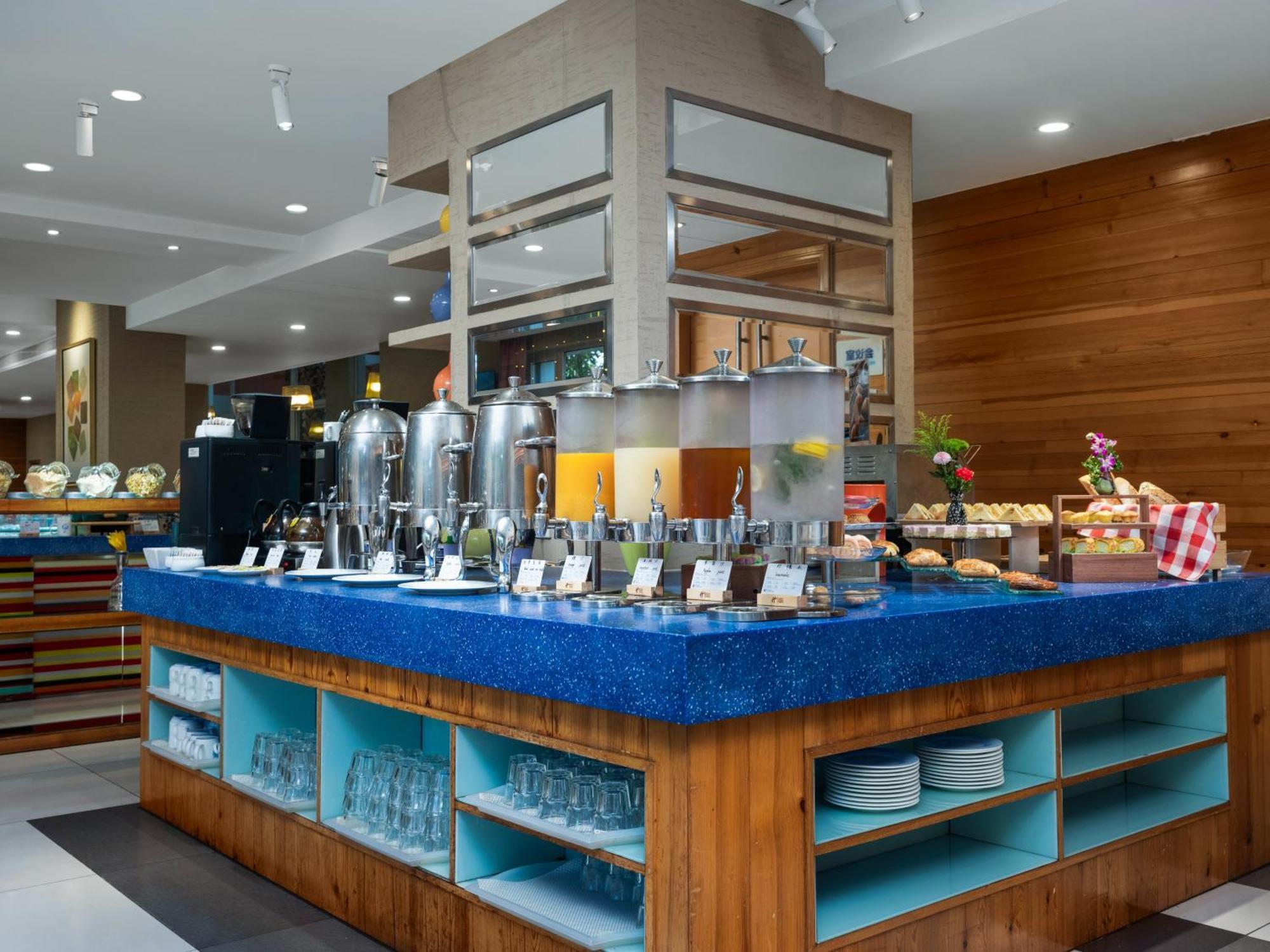 Holiday Inn Express Shangdi Beijing By Ihg L Next To Yuanmingyuan Park & Subway & Qinghe Railway Station & Beijing Sport University L Taxi 15 Minutes To Summer Palace & Peking University & Tsinghua University L 20 Minutes To Badaling Great Wall By Ra Εξωτερικό φωτογραφία