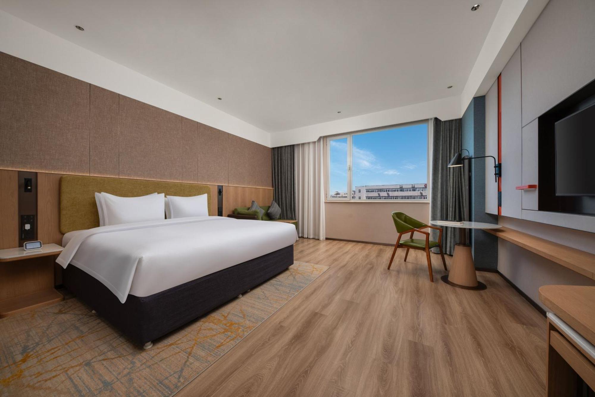 Holiday Inn Express Shangdi Beijing By Ihg L Next To Yuanmingyuan Park & Subway & Qinghe Railway Station & Beijing Sport University L Taxi 15 Minutes To Summer Palace & Peking University & Tsinghua University L 20 Minutes To Badaling Great Wall By Ra Εξωτερικό φωτογραφία